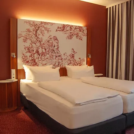 Ibb Hotel *